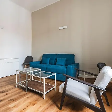 Toc-toc La Farina Apartment
